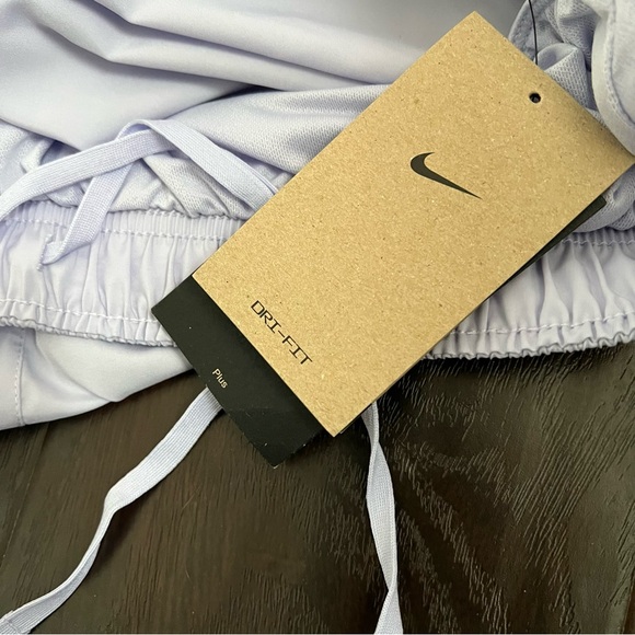 Nike Dri-FIT White Athletic Running Shorts – Women’s 1X– NWT - Picture 6 of 7